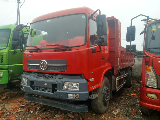 國(guó)五東風(fēng)天錦240單橋自卸車(chē)